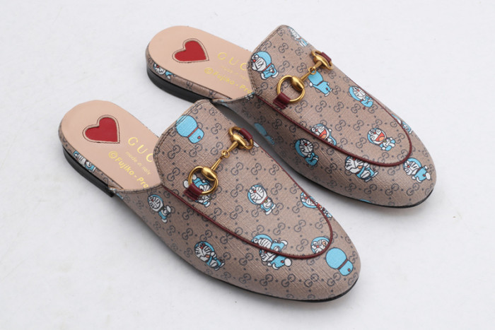 guc loafer