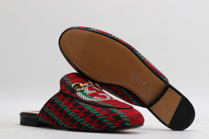 guc loafer