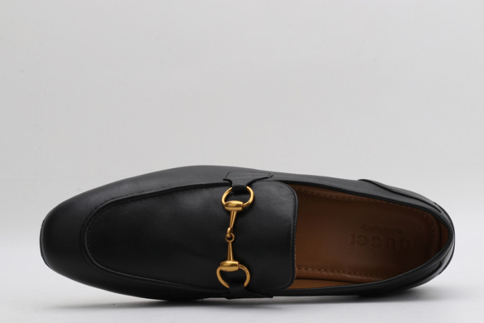 guc loafer