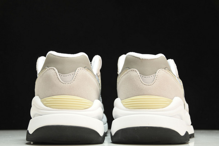 new Ba1an*e 57/40 rain cloud m5740ca