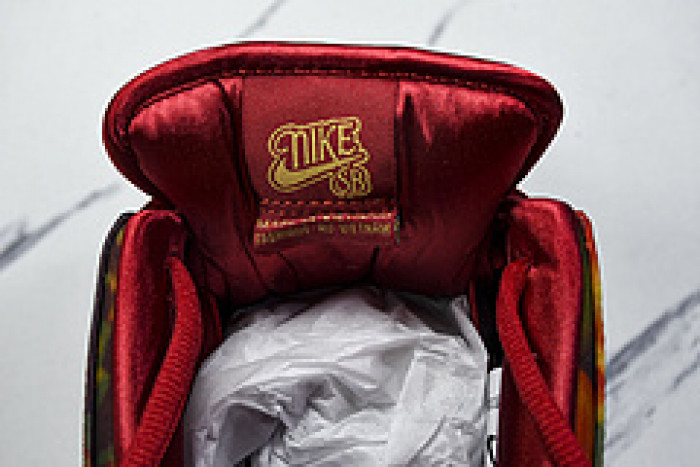 The Wizard of Oz x Nike SB Dunk Low FZ1291-600