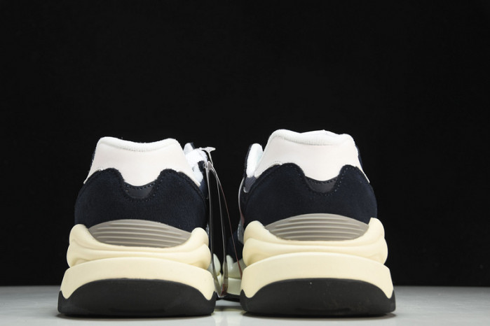 new Ba1an*e 57/40 team navy m5740cd