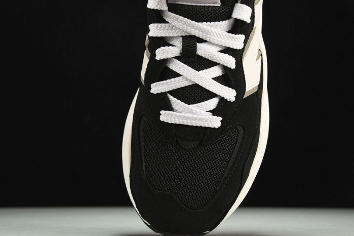 new Ba1an*e 57/40 team black m5740cb