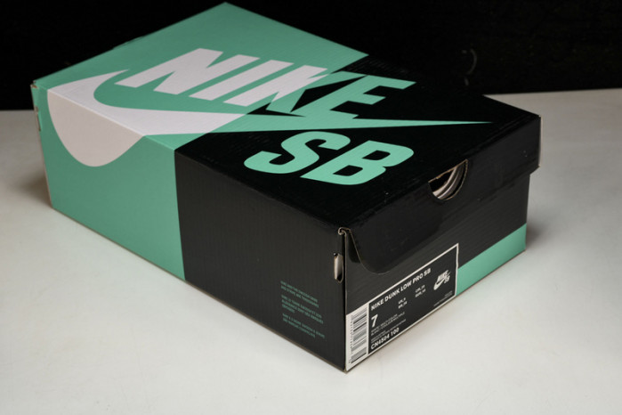 nike sb dunk low parra cn4504-100