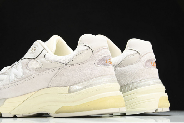 new Ba1an*e 992 white silver m992md