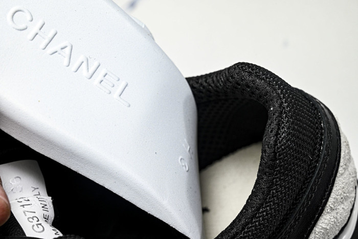 CN LOW TOP TRAINER CC SNEAKERS 21010933