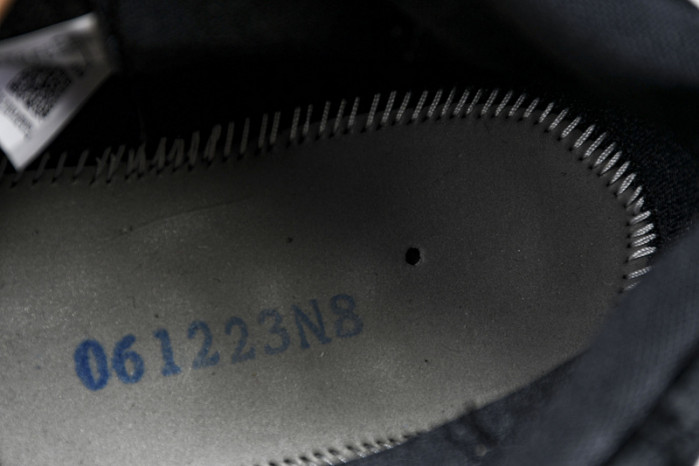 Air Jordan 11 “Bred Velvet” DB5457-061