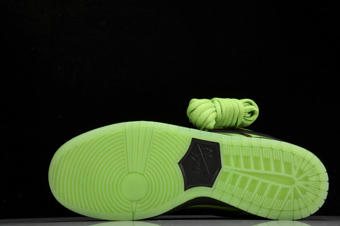 the powerpuff girls x nike sb dunk low “bubbles” fz8319-300