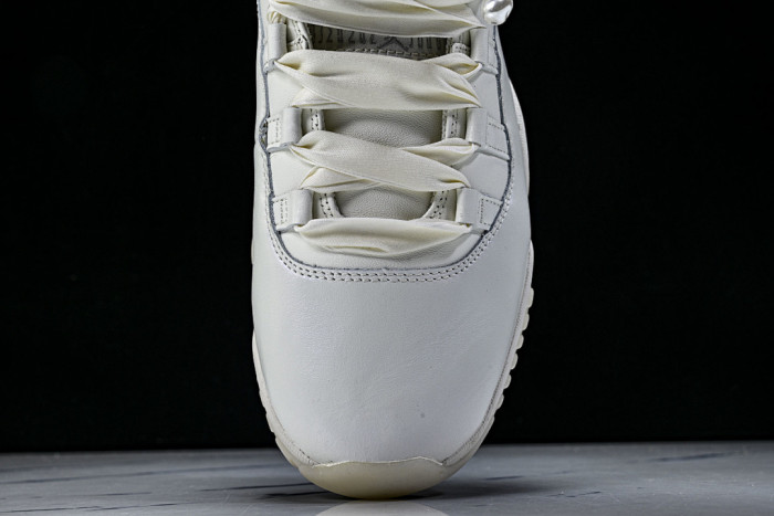 Jordan 11 Retro “Pearl” AR0715-110
