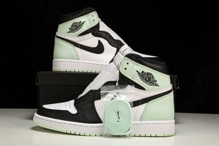 air jordan 1 retro high og nrg "igloo" 861428-100