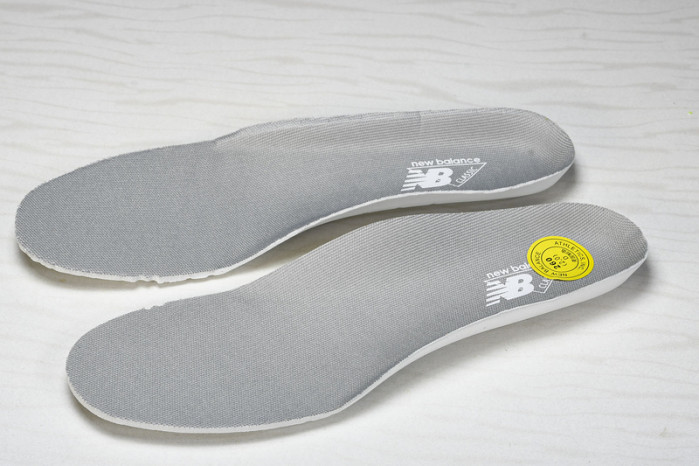 new Ba1an*e 992 yellow grey m992bb