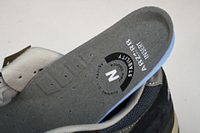 new Ba1an*e 991 kith navy m991nv