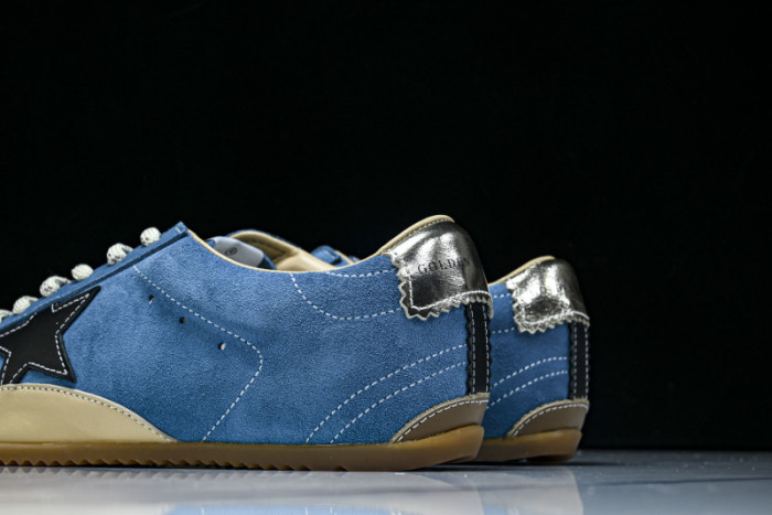 GGDB SNEAKERS 120251