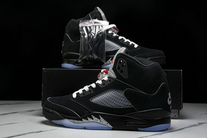 Air Jordan 5 “Black Metallic Reimagined” HF3975-001