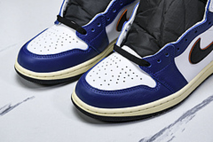 Air Jordan 1 High OG Rare Air “Deep Royal Blue” DZ5485-100