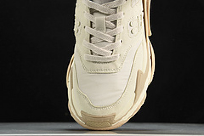 bl triple s trainers sneakers bts-13