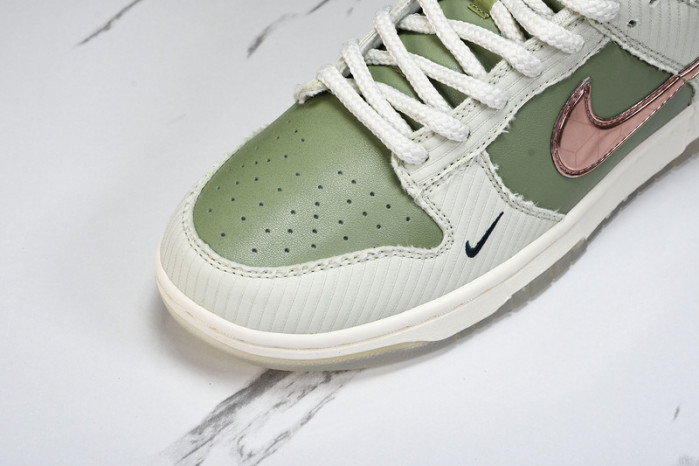 nike dunk low retro prm kyler murray be 1 of one fq0269-001