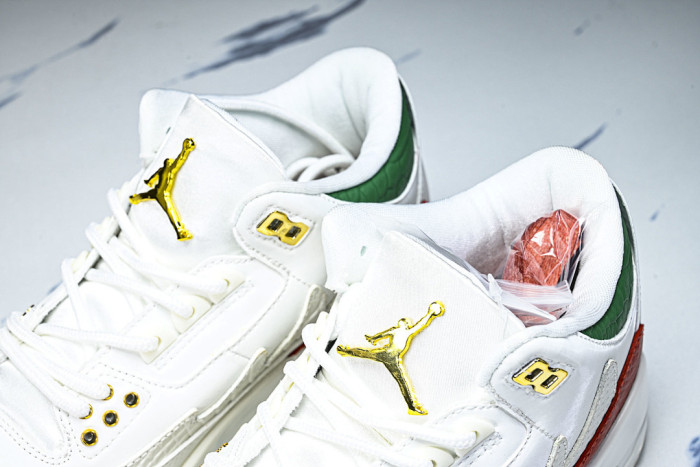 Air Jordan 3 “El Vuelo” IO1752-100