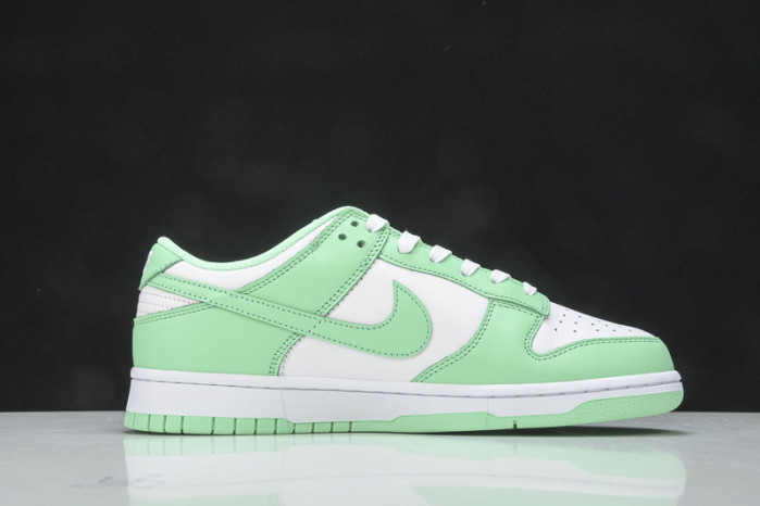 nike dunk low ＂green glow＂dd1503-105