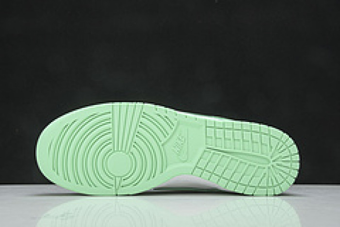 nike dunk low ＂green glow＂dd1503-105