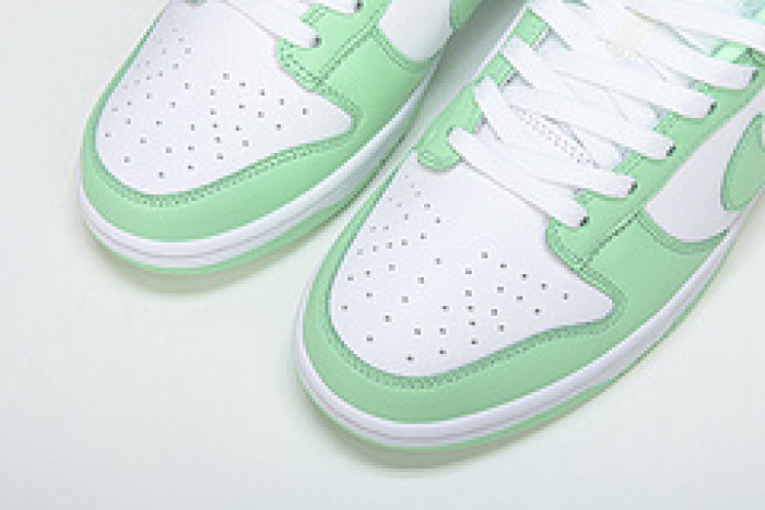 nike dunk low ＂green glow＂dd1503-105