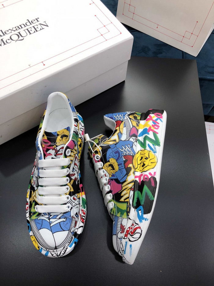 alex mcqu sneakers