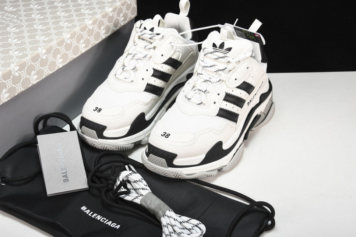 bl triple s trainers sneakers bts-04