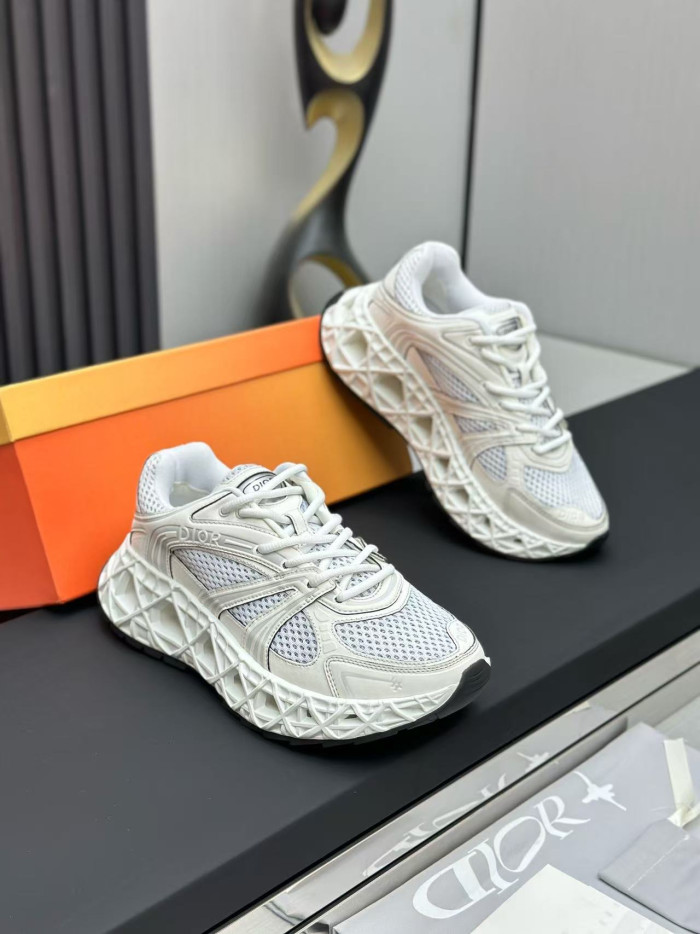 DR B35 LOW-TOP SNEAKERS DR-183