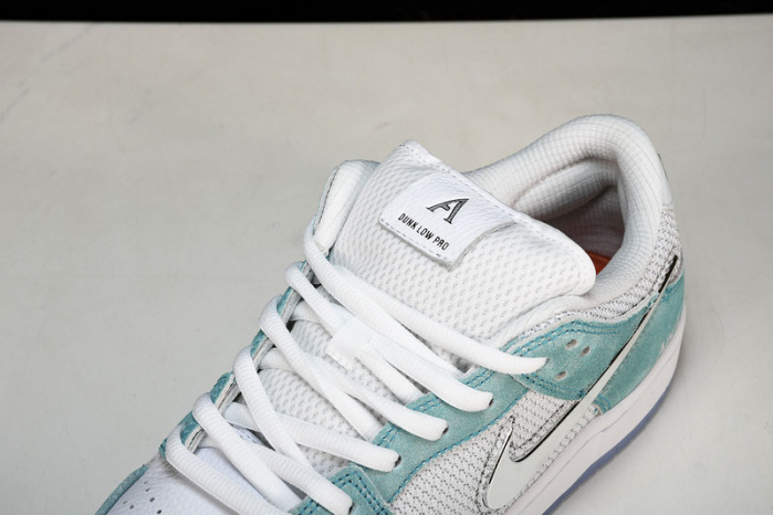 nike sb dunk low april skateboards fd2562-400