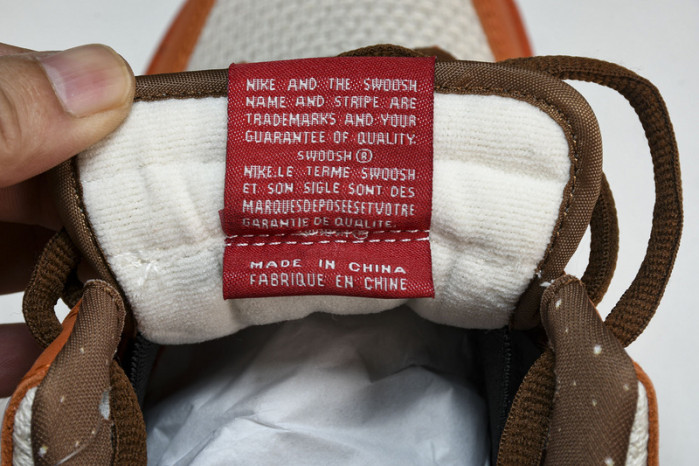 nike sb dunk low top ramen 313170-101