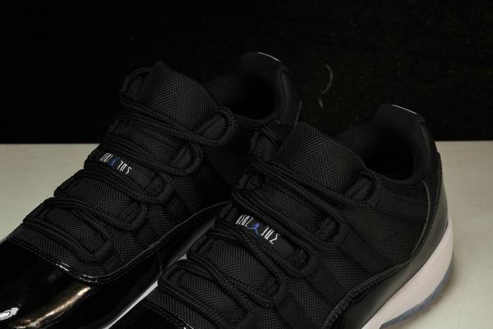 air jordan 11 “space jam" fv5104-004
