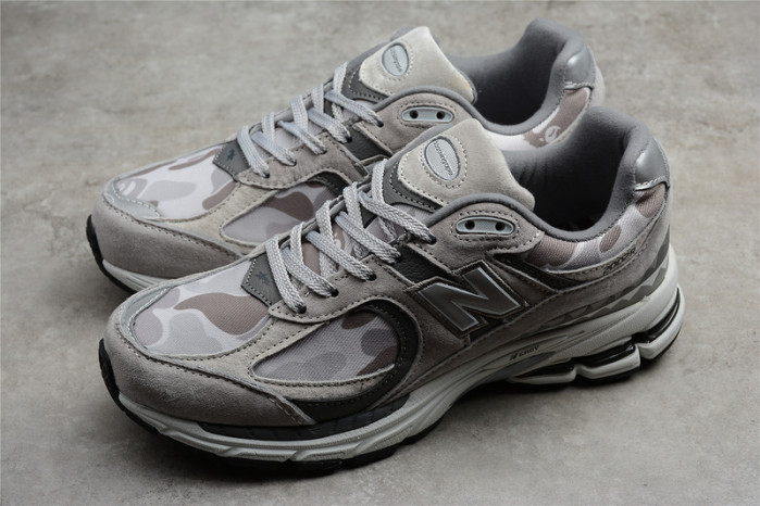 new Ba1an*e 2002r bape grey m2002rbg