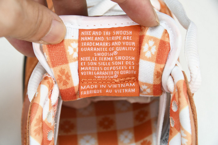 concepts x nike sb dunk low “orange lobster” fd8776-800