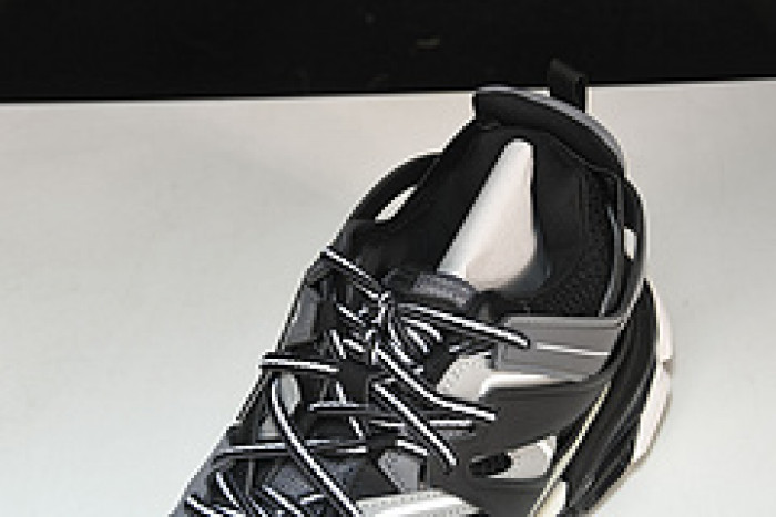 bl tess s. gomma trek low sneakers