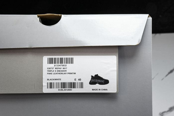 bl triple s trainers sneakers bts-19