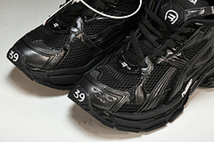 BL RUNNER SNEAKERS (GLOSSY) W3RNY-0135