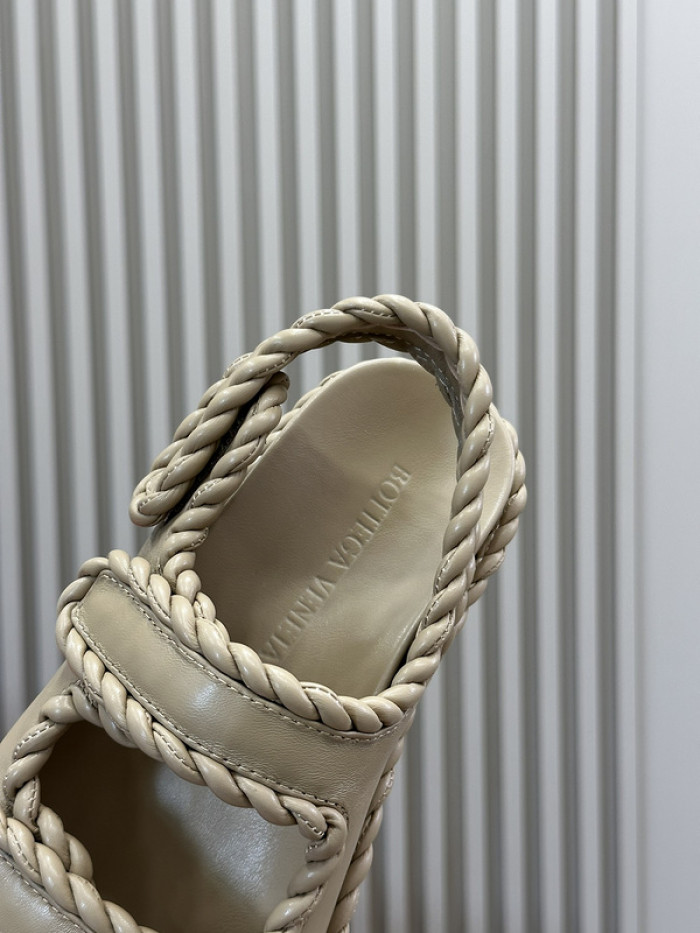 BOTEGA V SLIDES BVS-03