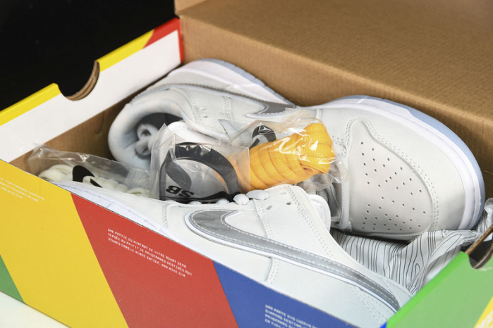 concepts x nike sb dunk low “white lobster” fd8776-100