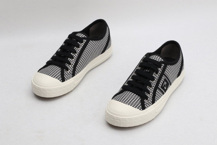 fen sneakers