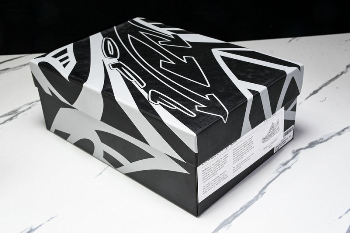 OF BE RIGHT BACK SNEAKERS OB19