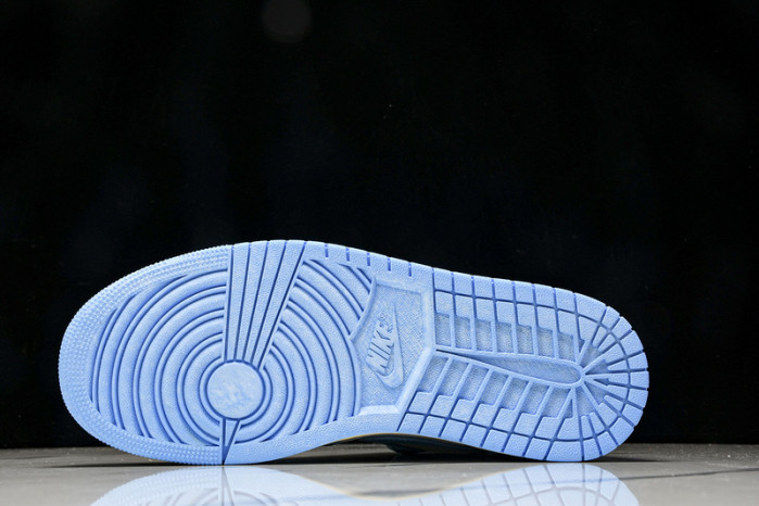 Air Jordan 1 High OG“UNC Reimagined” DZ5485-402