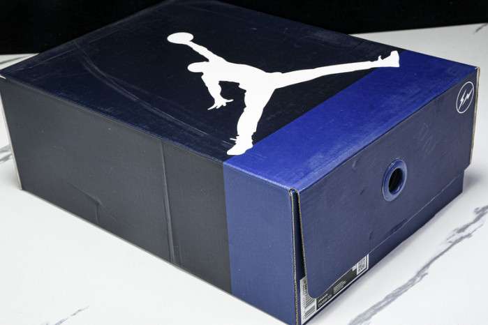 Fragment Design x Air Jordan 3 DA3595-1001