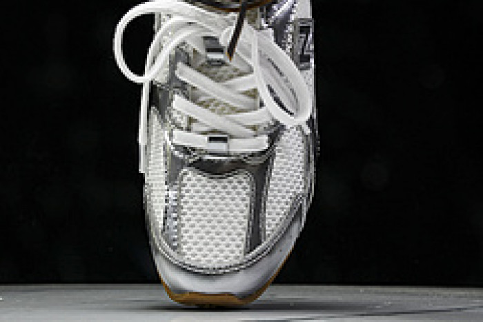 new Ba1an*e m1v nb5304