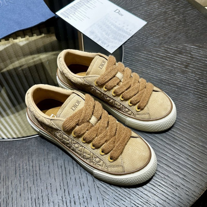 DR B33 LOW-TOP SNEAKERS DR-172