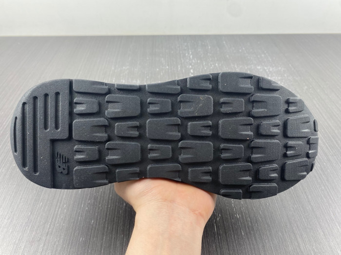 new Ba1an*e 57/40 grey day m5740ta