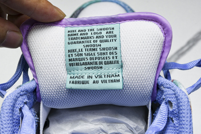 nike sb dunk low futura laboratories bleached aqua hf6061-400