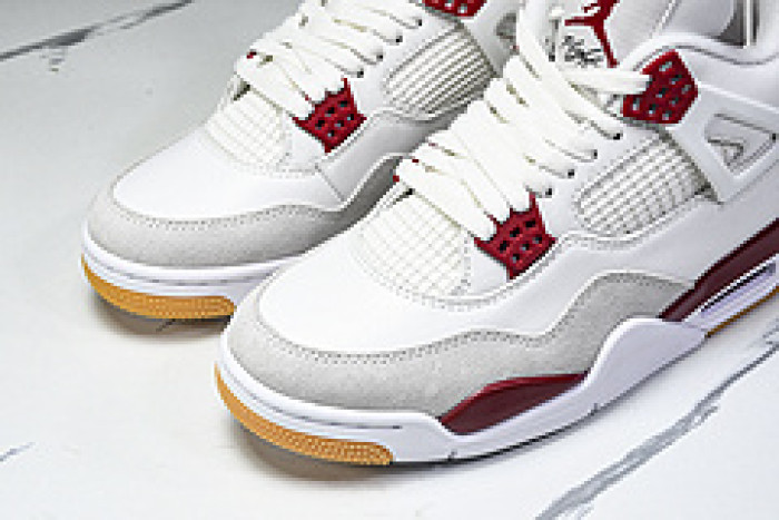 Nike SB x Air Jordan 4 “Varsity Red DR5415-106