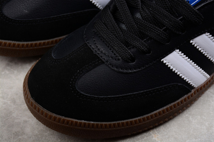 ad low-top sneaker 2303135