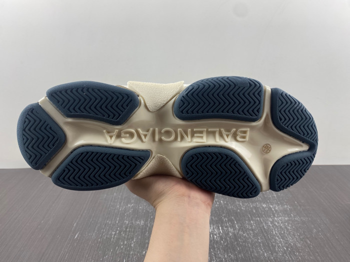 bl triple s trainers sneakers bts-16