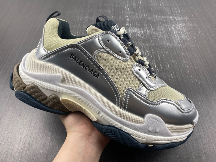 bl triple s trainers sneakers bts-16